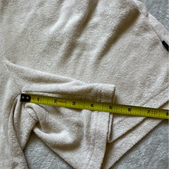 Hollister Gilly Hicks Sweat Shorts Cream Beige Size XS - Picture 9 of 9